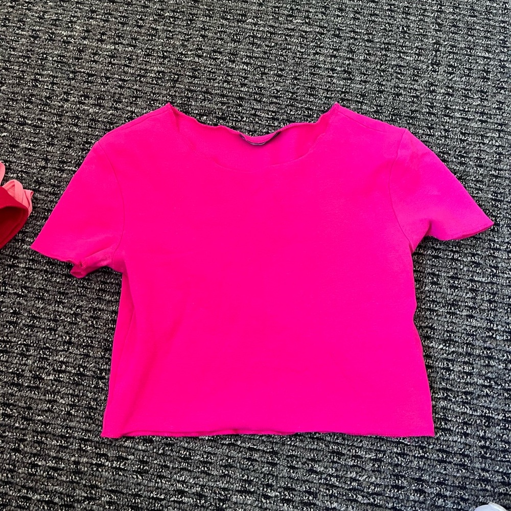 Size small zara tee shirt